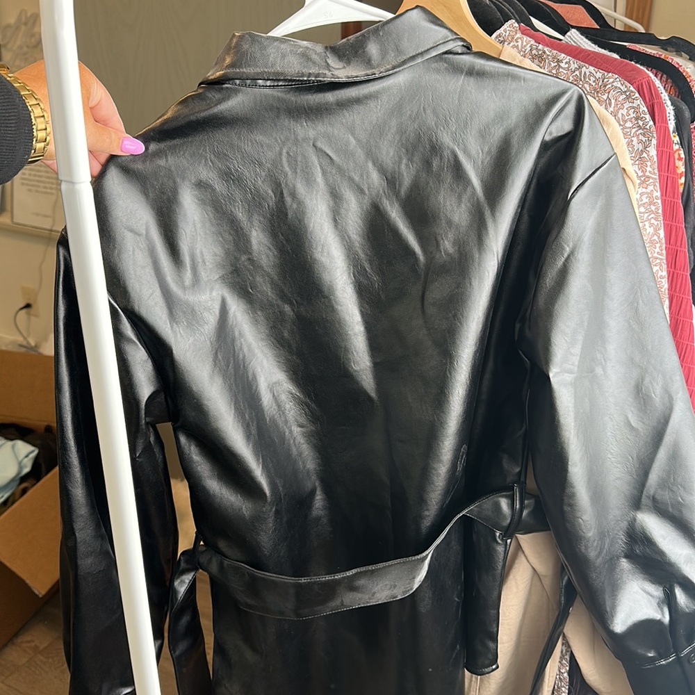 Leather Jacket - Picture 4 of 5